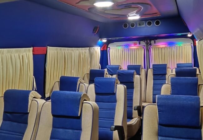 Mini coach for chardham yatra