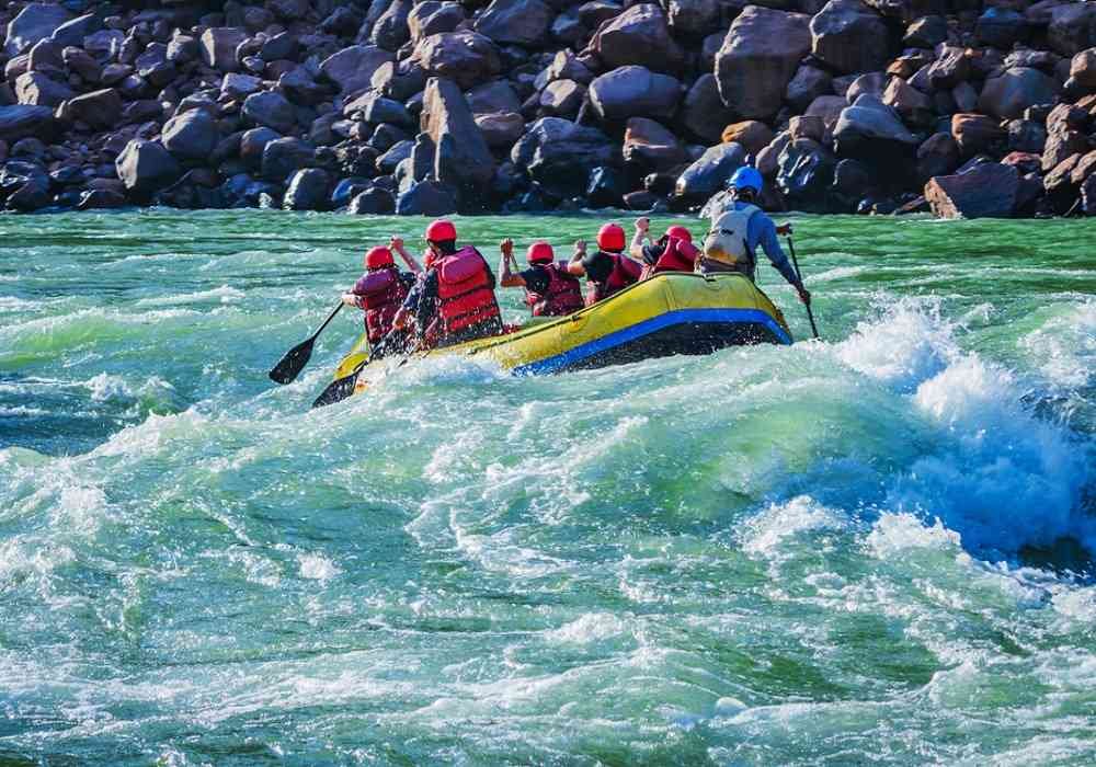 river_rafting_in_manali River Rafting in Manali